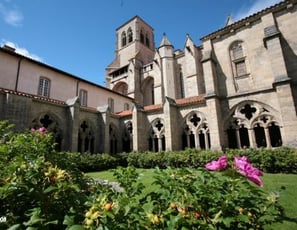 Abbatiale Saint Robert