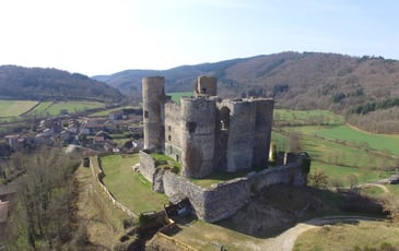 Patrimoine en péril : restaurer le château de Domeyrat