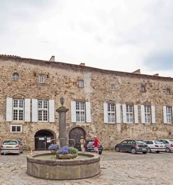 Abbaye de Lavaudieu, Visite du Logis Abbatial