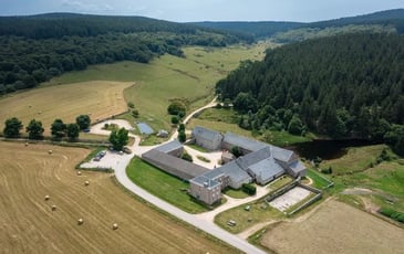 Visite guidée « Secrets de pierres et de charpentes : la Ferme du Sauvage se raconte »