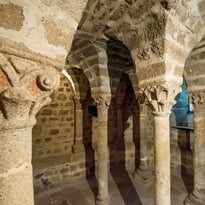 Visite de l'église, de la crypte, et du Bourg