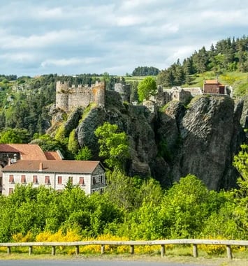 Visite libre du château fort d'Arlempdes